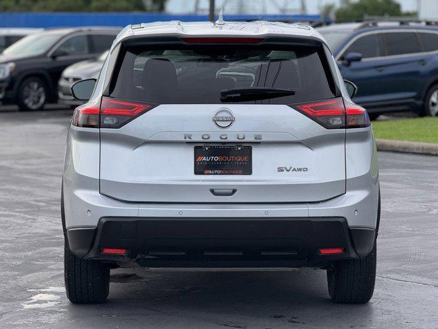 Photo of 2024 Brilliant Silver Metallic Nissan Rogue
