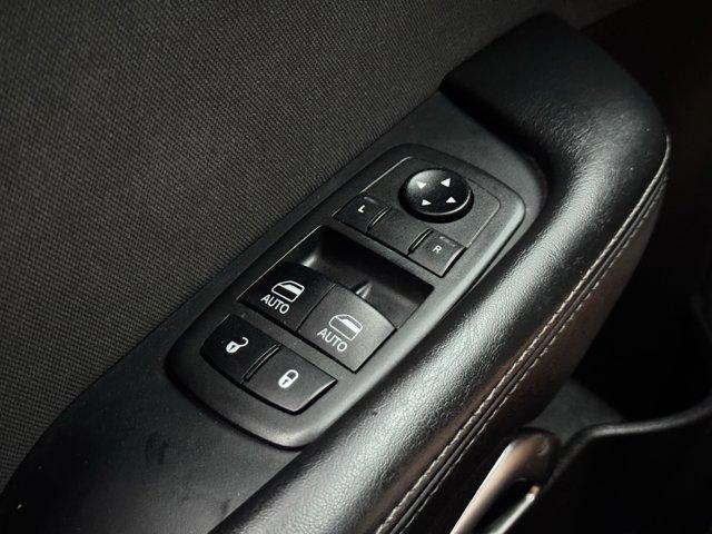 Photo of 2019 White Knuckle Clearcoat Dodge Challenger