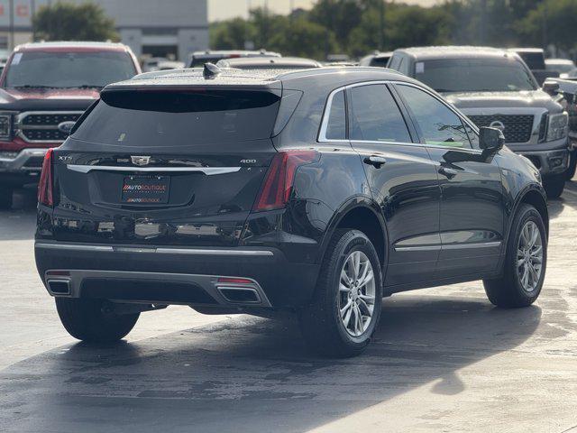 Photo of 2020 Black Cadillac XT5