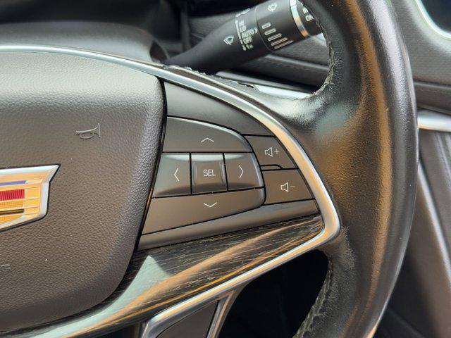 Photo of 2020 Black Cadillac XT5