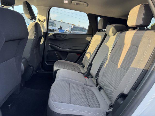 Photo of 2022 White Ford Escape