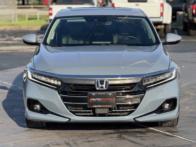 Photo of 2022 Gray Honda Accord Hybrid