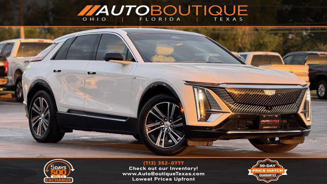 Photo of 2024 Crystal White Tricoat Cadillac LYRIQ