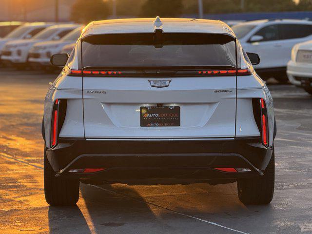 Photo of 2024 Crystal White Tricoat Cadillac LYRIQ