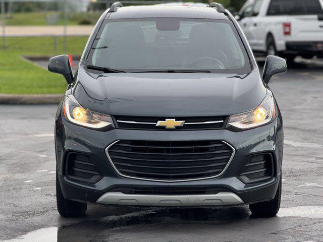 Photo of 2022 Gray Chevrolet Trax
