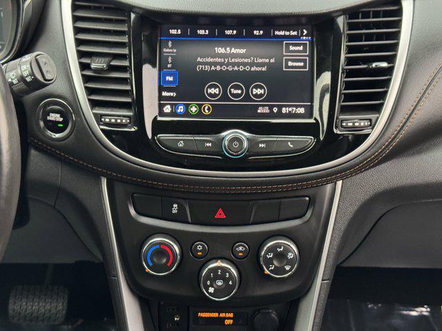 Photo of 2022 Gray Chevrolet Trax