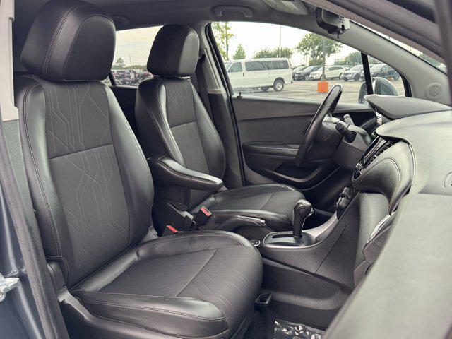 Photo of 2022 Gray Chevrolet Trax