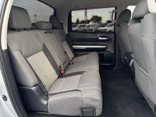 Photo of 2015 Silver Sky Metallic Toyota Tundra