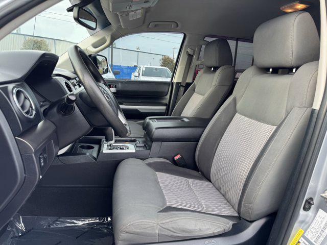 Photo of 2015 Silver Sky Metallic Toyota Tundra