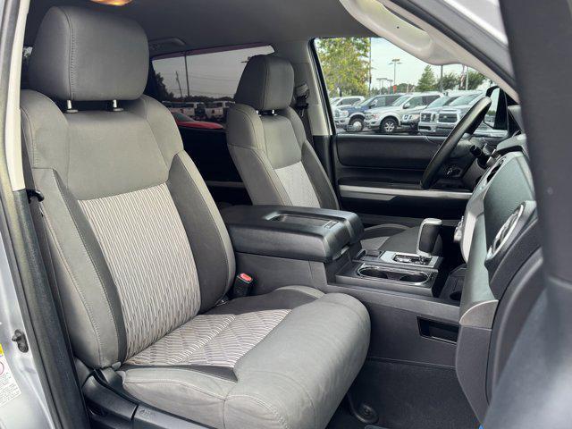 Photo of 2015 Silver Sky Metallic Toyota Tundra