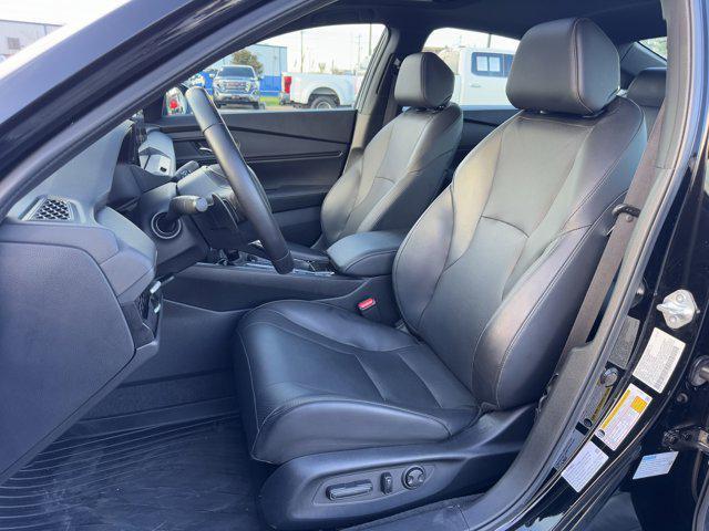 Photo of 2023 Crystal Black Pearl Honda Accord Hybrid