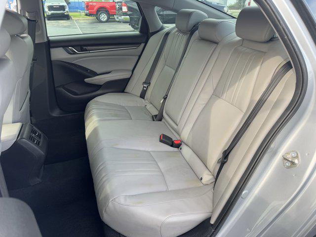 Photo of 2018 Lunar Silver Metallic Honda Accord