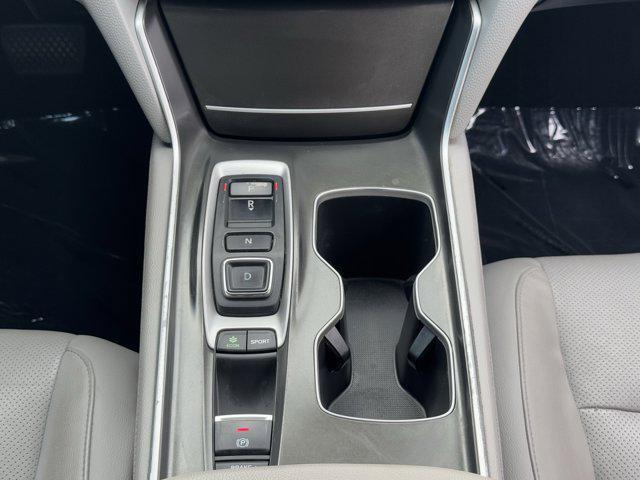 Photo of 2018 Lunar Silver Metallic Honda Accord