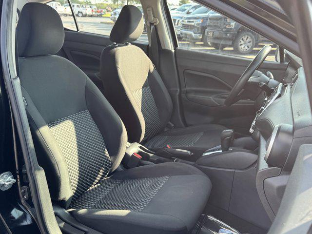 Photo of 2022 Super Black Nissan Versa