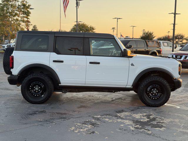 Photo of 2023 Oxford White Ford Bronco
