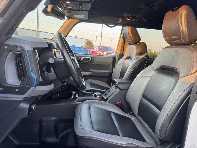 Photo of 2023 Oxford White Ford Bronco