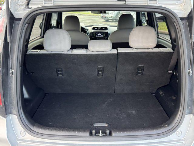 Photo of 2018 Bright Silver Kia Soul