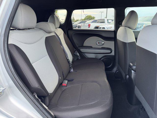 Photo of 2018 Bright Silver Kia Soul