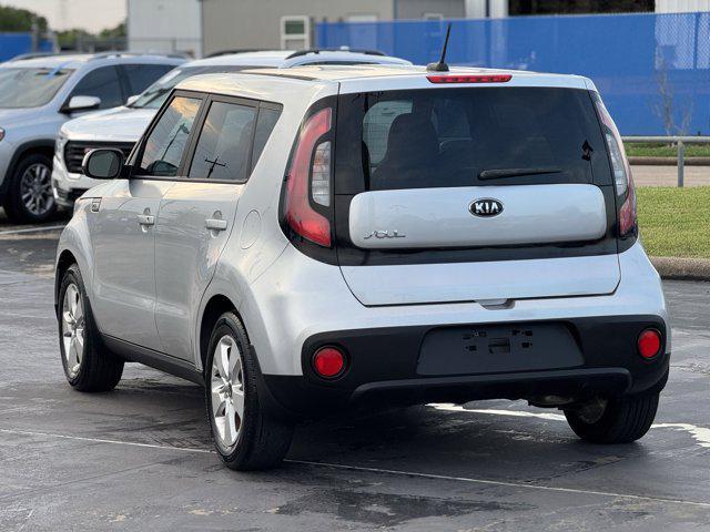 Photo of 2018 Bright Silver Kia Soul