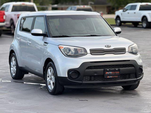 Photo of 2018 Bright Silver Kia Soul