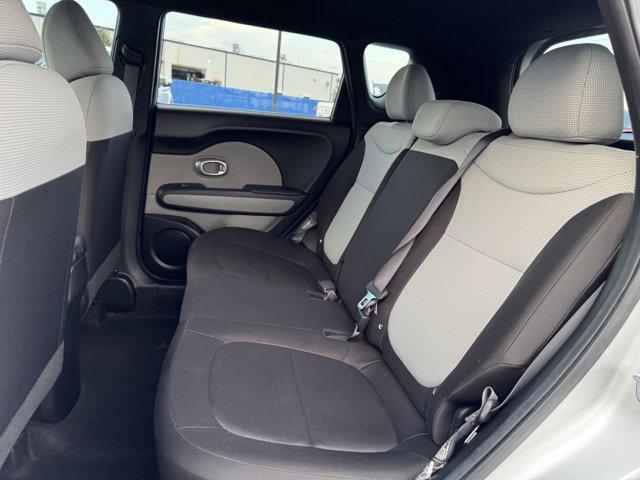 Photo of 2018 Bright Silver Kia Soul