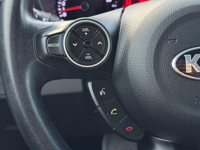 Photo of 2018 Bright Silver Kia Soul