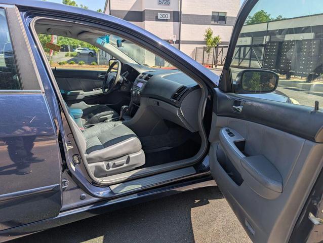 Photo of 2007 Blue Honda Accord