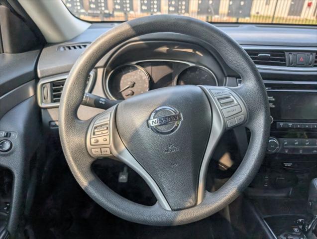 Photo of 2016 Gun Metallic Nissan Rogue