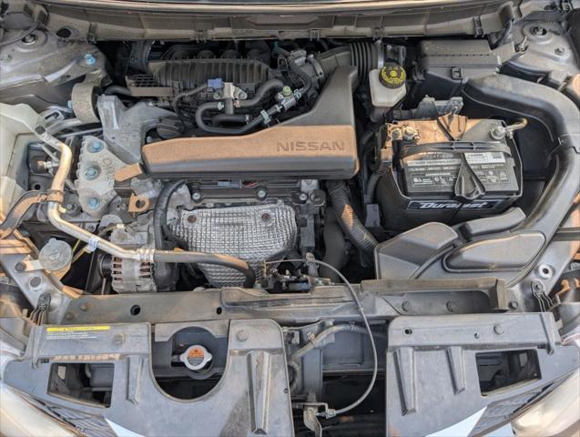 Photo of 2016 Gun Metallic Nissan Rogue