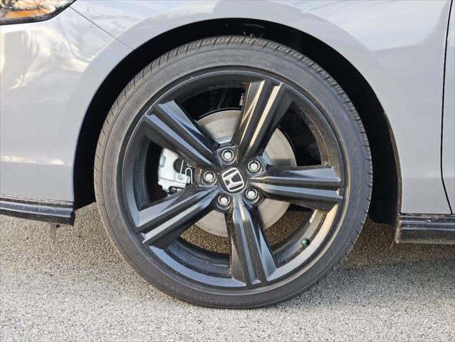 Photo of 2025 Urban Gray Pearl Honda Accord Hybrid