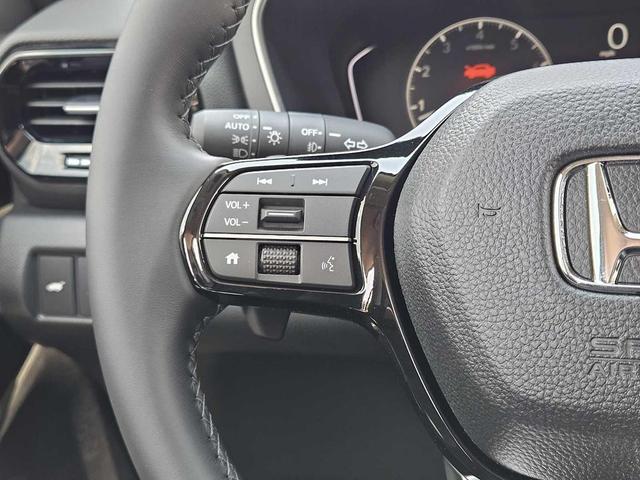 Photo of 2025 Sonic Gray Pearl Honda Pilot