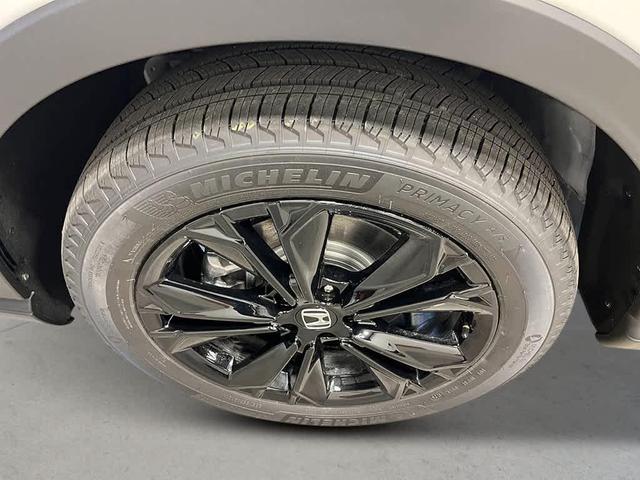 Photo of 2026 Platinum White Pearl Honda CR-V Hybrid