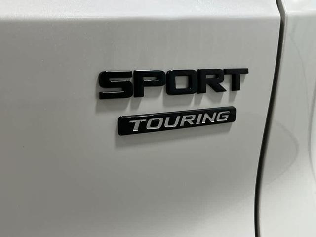 Photo of 2026 Platinum White Pearl Honda CR-V Hybrid