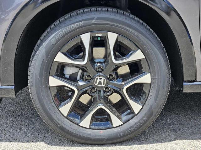 Photo of 2026 Modern Steel Metallic Honda HR-V