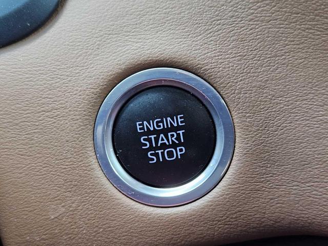 Photo of 2023 Magnetic Gray Metallic Toyota Tundra