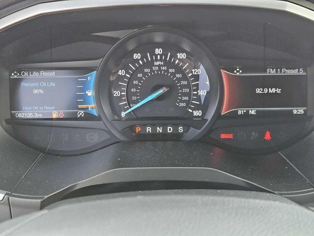 Photo of 2020 Star White Ford Edge