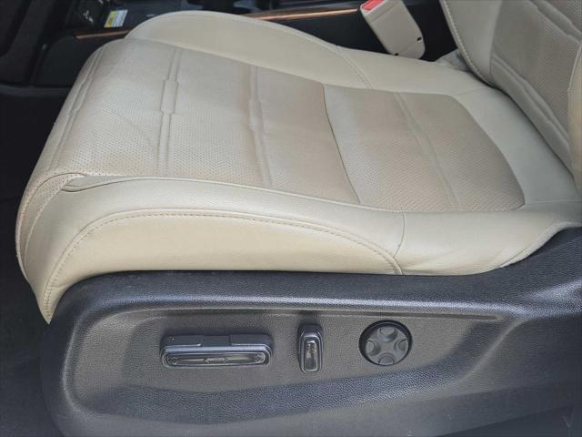 Photo of 2021 Platinum White Pearl Honda CR-V