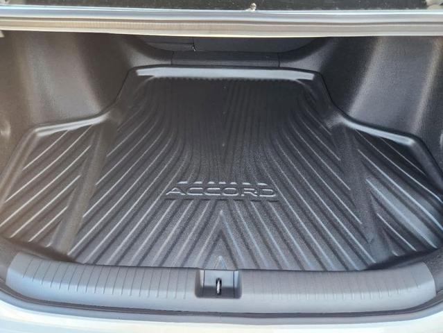 Photo of 2025 Platinum White Pearl Honda Accord Hybrid