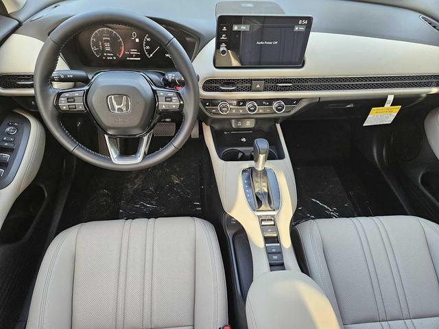 Photo of 2026 Platinum White Pearl Honda HR-V