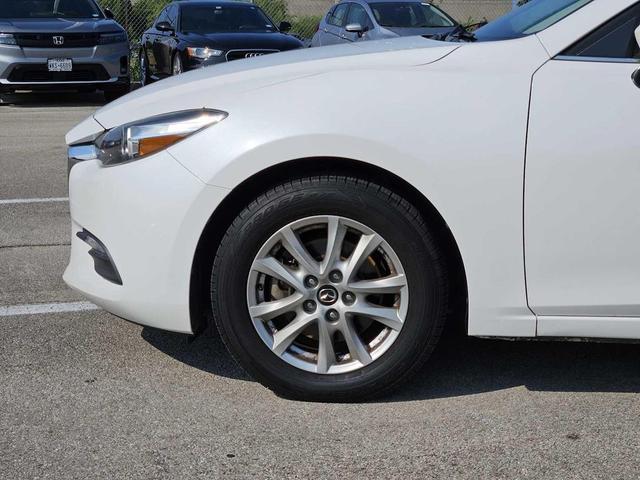 Photo of 2018 Snowflake White Pearl Metallic Mazda Mazda3