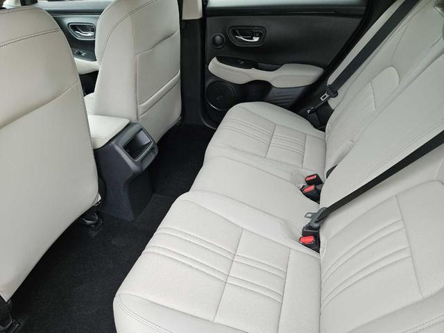 Photo of 2025 Gray Honda HR-V