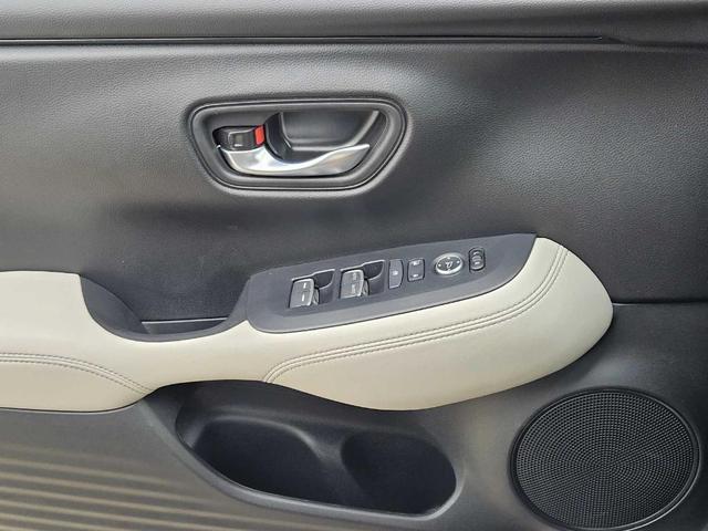 Photo of 2025 Gray Honda HR-V