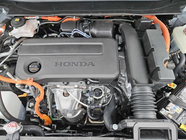 Photo of 2026 Urban Gray Pearl Honda CR-V Hybrid