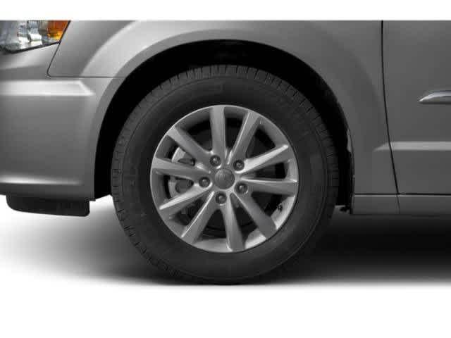 Photo of 2015 Cashmere / Sandstone Pearlcoat Chrysler Town & Country