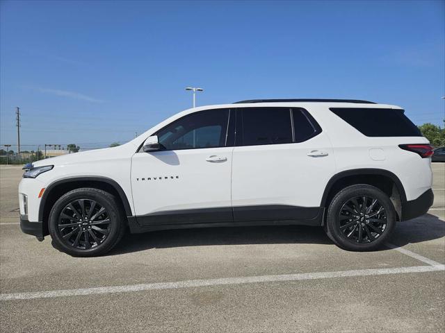 Photo of 2022 Summit White Chevrolet Traverse