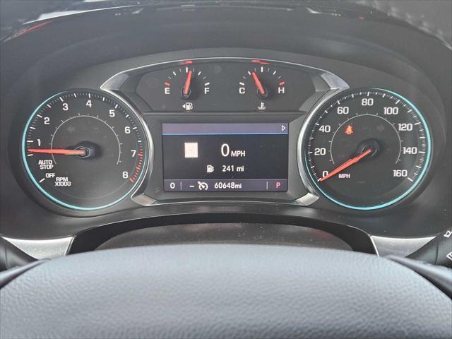 Photo of 2022 Summit White Chevrolet Traverse