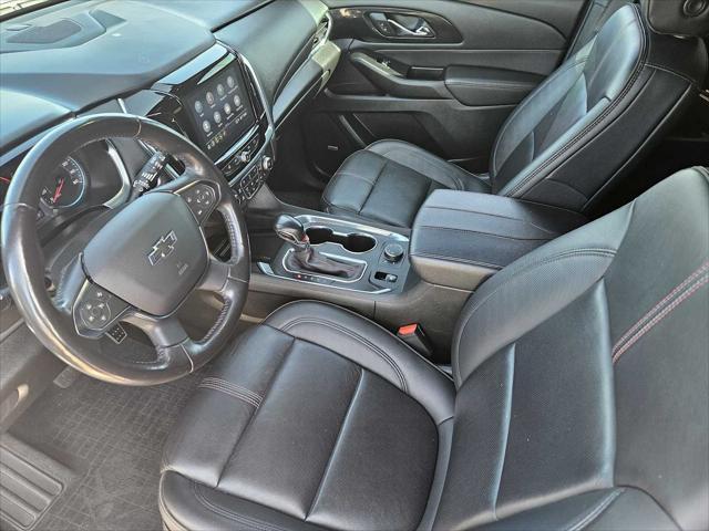Photo of 2022 Summit White Chevrolet Traverse