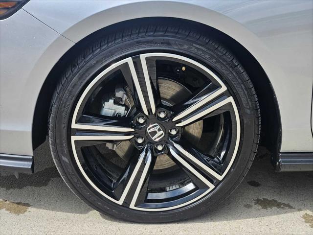 Photo of 2025 Silver Honda Accord Hybrid