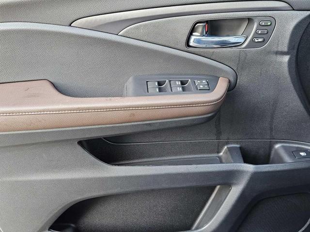 Photo of 2025 Modern Steel Metallic Honda Ridgeline