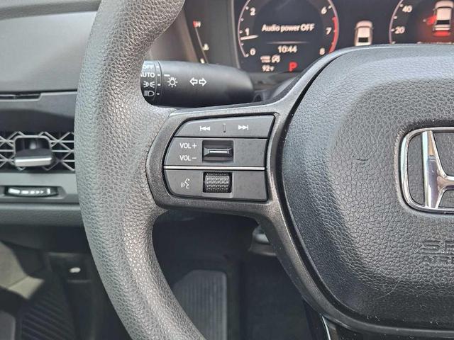 Photo of 2024 Solar Silver Metallic Honda Accord